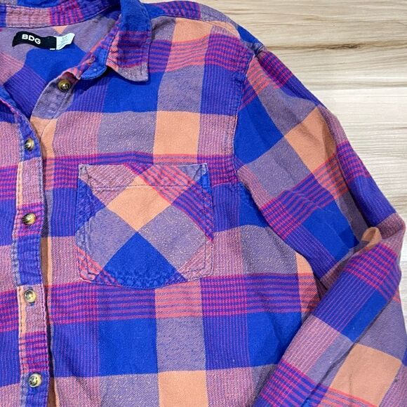 Urban Outfitters BDG Plaid Button Up Shirt Women’s Small - Picture 5 of 5